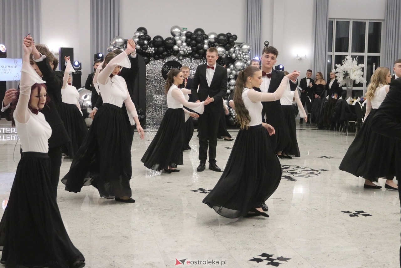 Studniówka ZSZ 3 w Ostrołęce [17.01.2026] - zdjęcie #153 - eOstroleka.pl