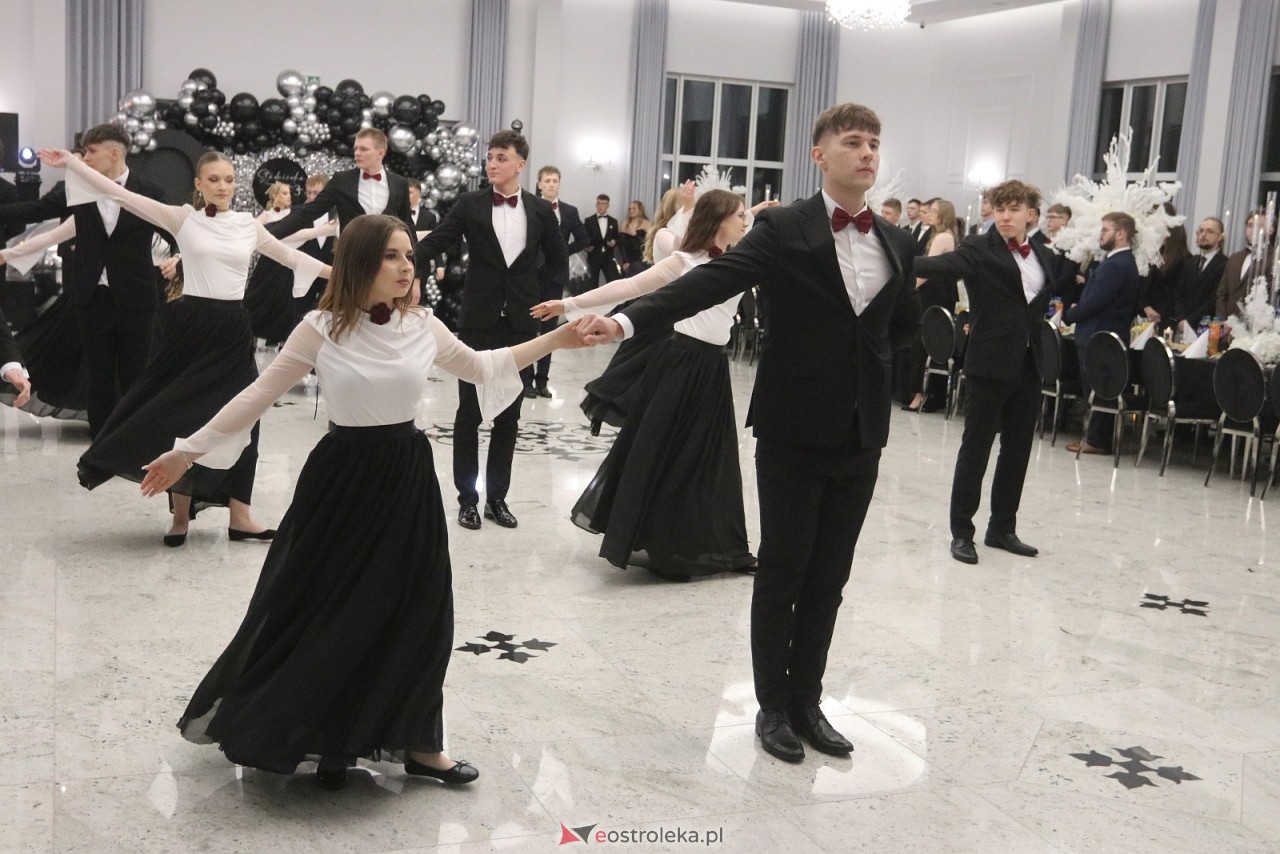 Studniówka ZSZ 3 w Ostrołęce [17.01.2026] - zdjęcie #152 - eOstroleka.pl