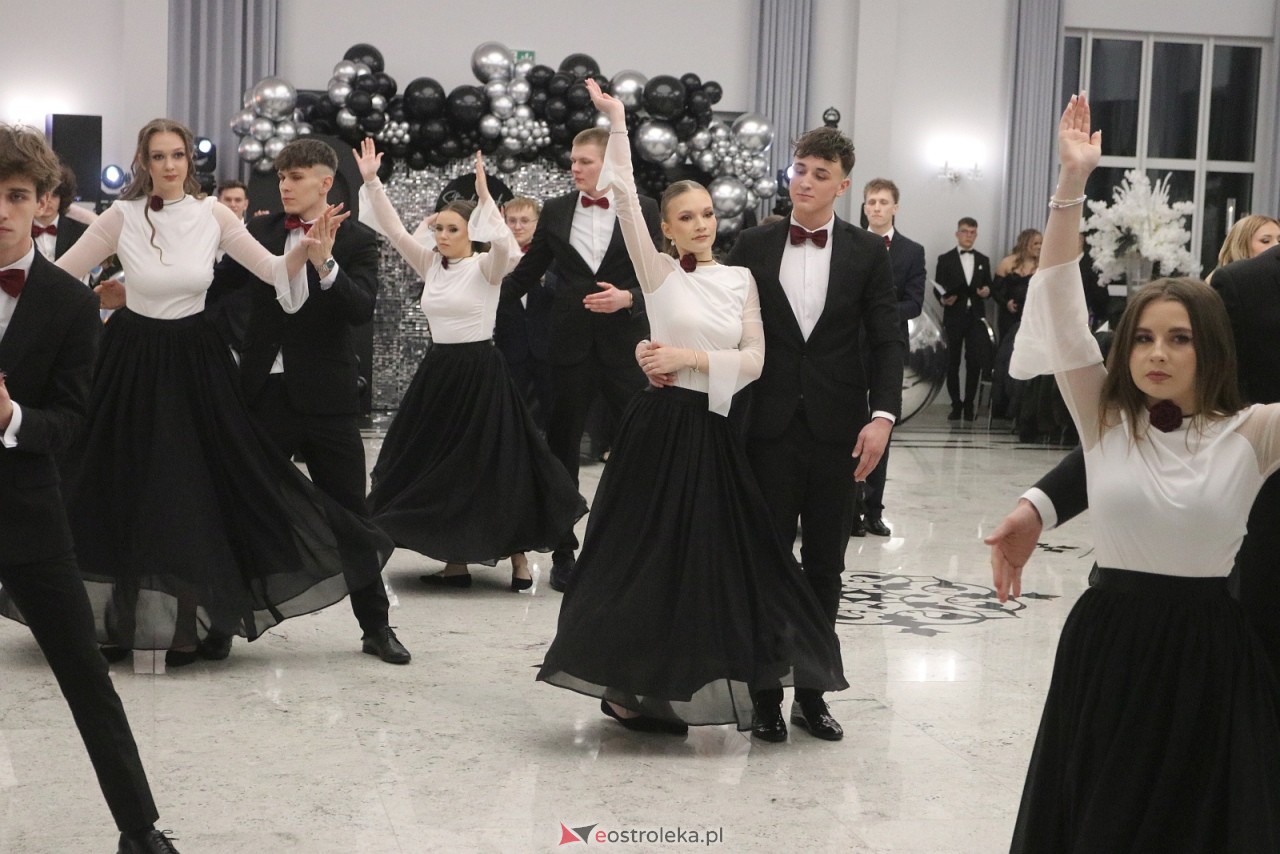 Studniówka ZSZ 3 w Ostrołęce [17.01.2026] - zdjęcie #151 - eOstroleka.pl