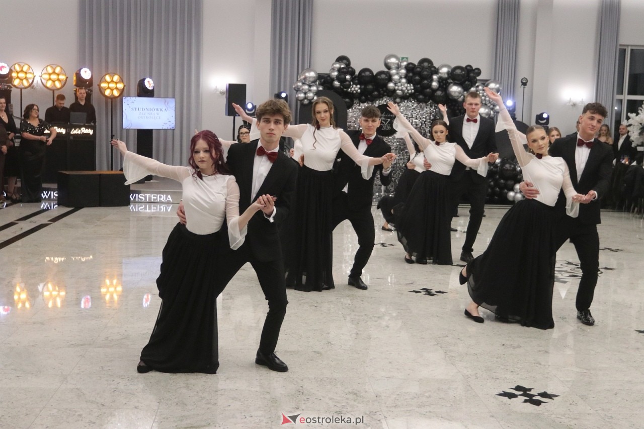 Studniówka ZSZ 3 w Ostrołęce [17.01.2026] - zdjęcie #147 - eOstroleka.pl