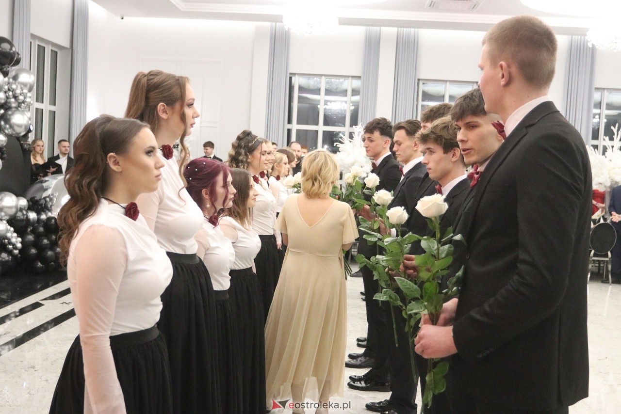 Studniówka ZSZ 3 w Ostrołęce [17.01.2026] - zdjęcie #144 - eOstroleka.pl