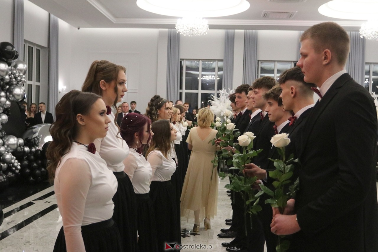 Studniówka ZSZ 3 w Ostrołęce [17.01.2026] - zdjęcie #142 - eOstroleka.pl