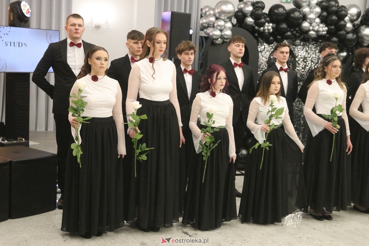 Studniówka ZSZ 3 w Ostrołęce [17.01.2026] - zdjęcie #141 - eOstroleka.pl