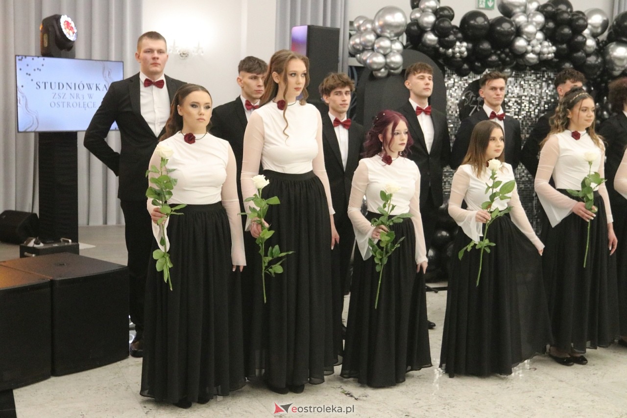 Studniówka ZSZ 3 w Ostrołęce [17.01.2026] - zdjęcie #139 - eOstroleka.pl