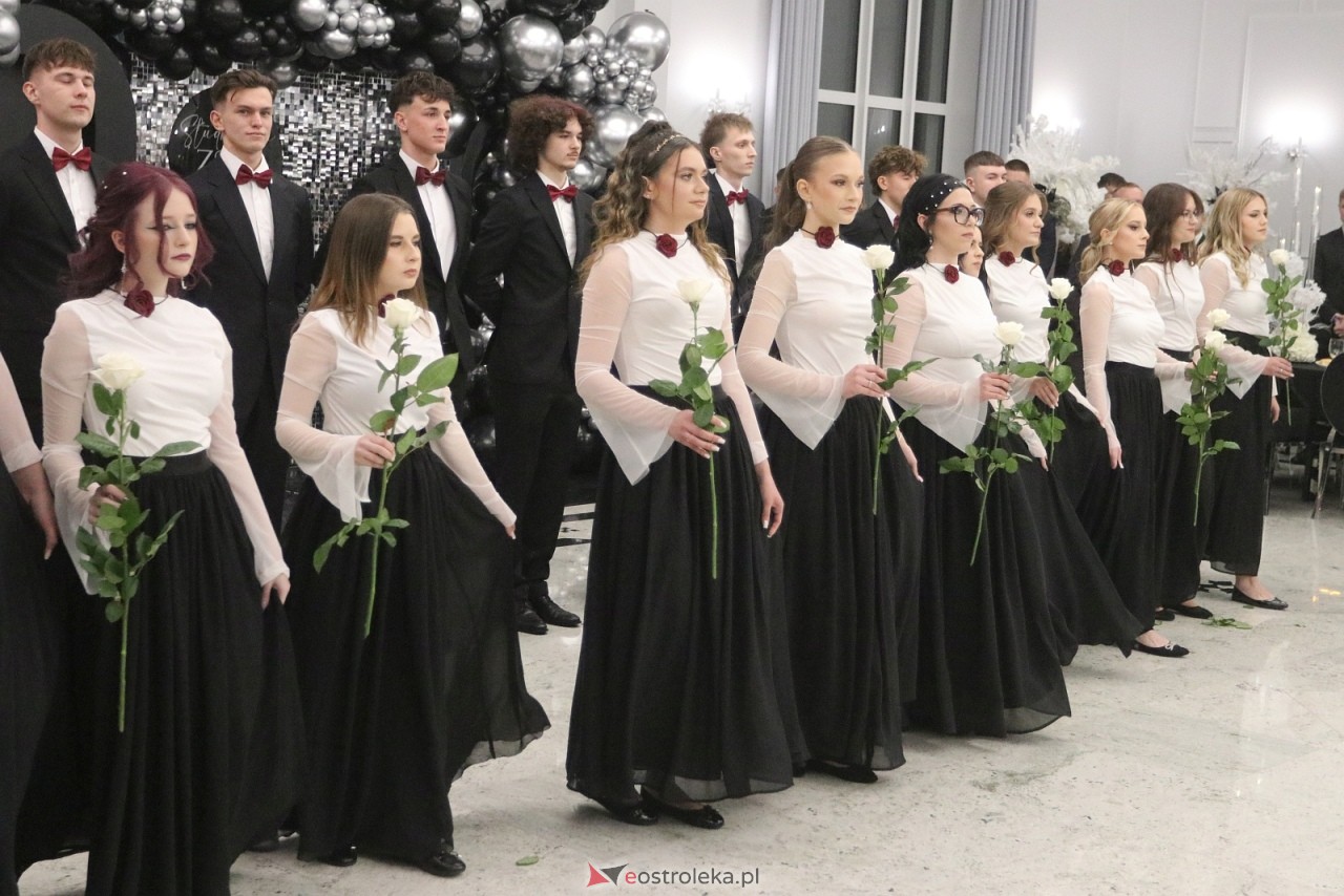 Studniówka ZSZ 3 w Ostrołęce [17.01.2026] - zdjęcie #138 - eOstroleka.pl