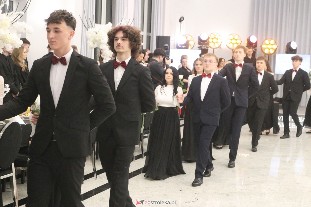 Studniówka ZSZ 3 w Ostrołęce [17.01.2026] - zdjęcie #133 - eOstroleka.pl