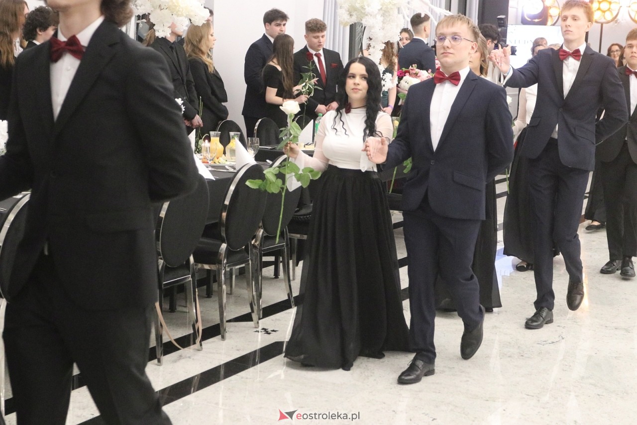 Studniówka ZSZ 3 w Ostrołęce [17.01.2026] - zdjęcie #132 - eOstroleka.pl