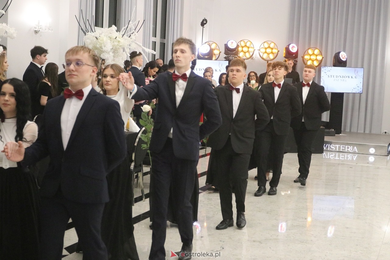 Studniówka ZSZ 3 w Ostrołęce [17.01.2026] - zdjęcie #131 - eOstroleka.pl