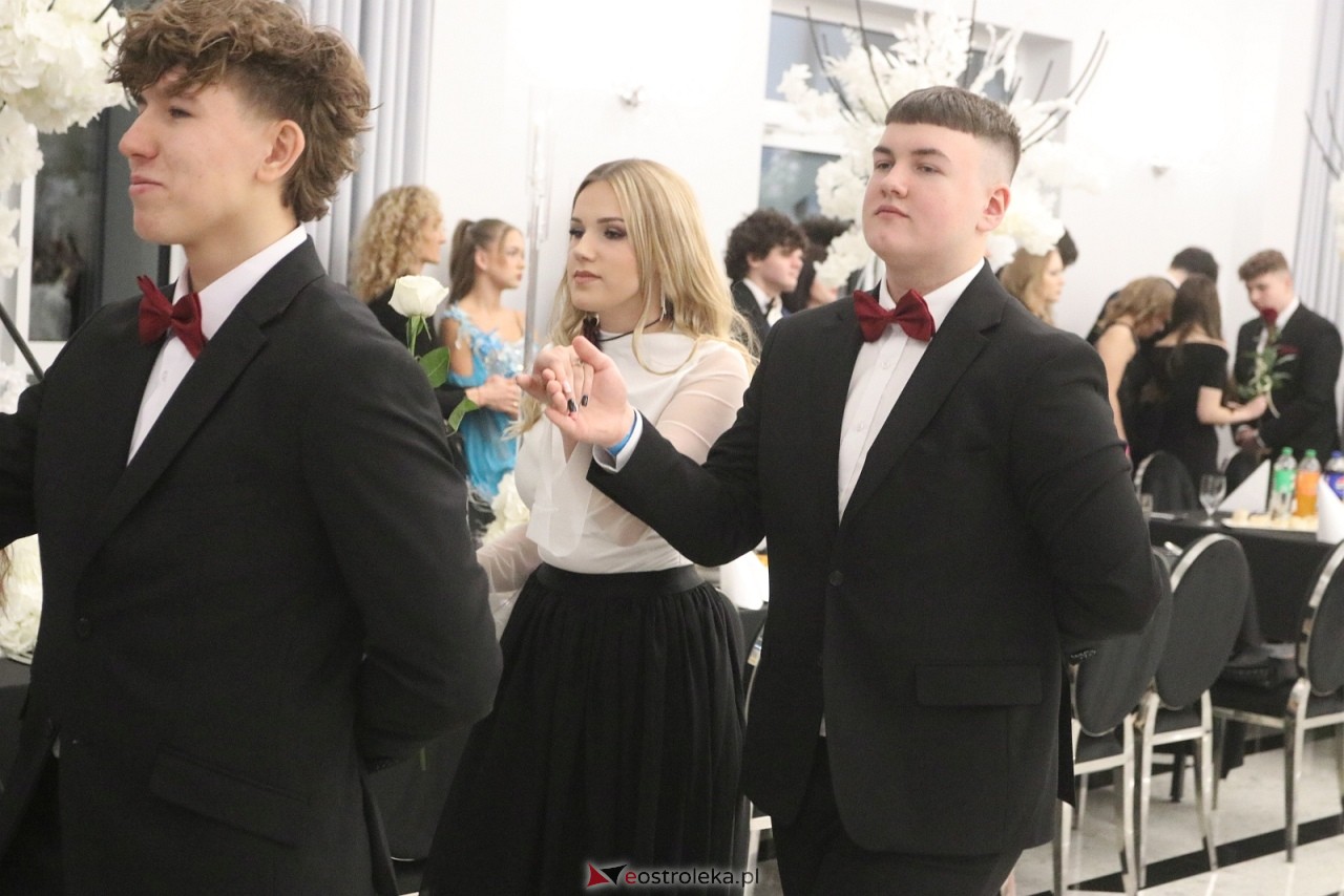 Studniówka ZSZ 3 w Ostrołęce [17.01.2026] - zdjęcie #129 - eOstroleka.pl