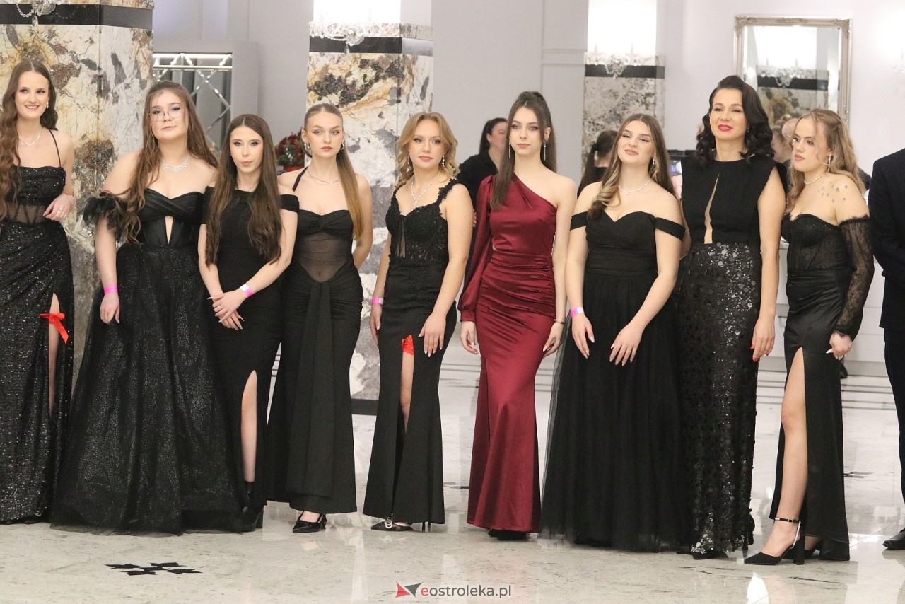 Studniówka ZSZ 3 w Ostrołęce [17.01.2026] - zdjęcie #105 - eOstroleka.pl