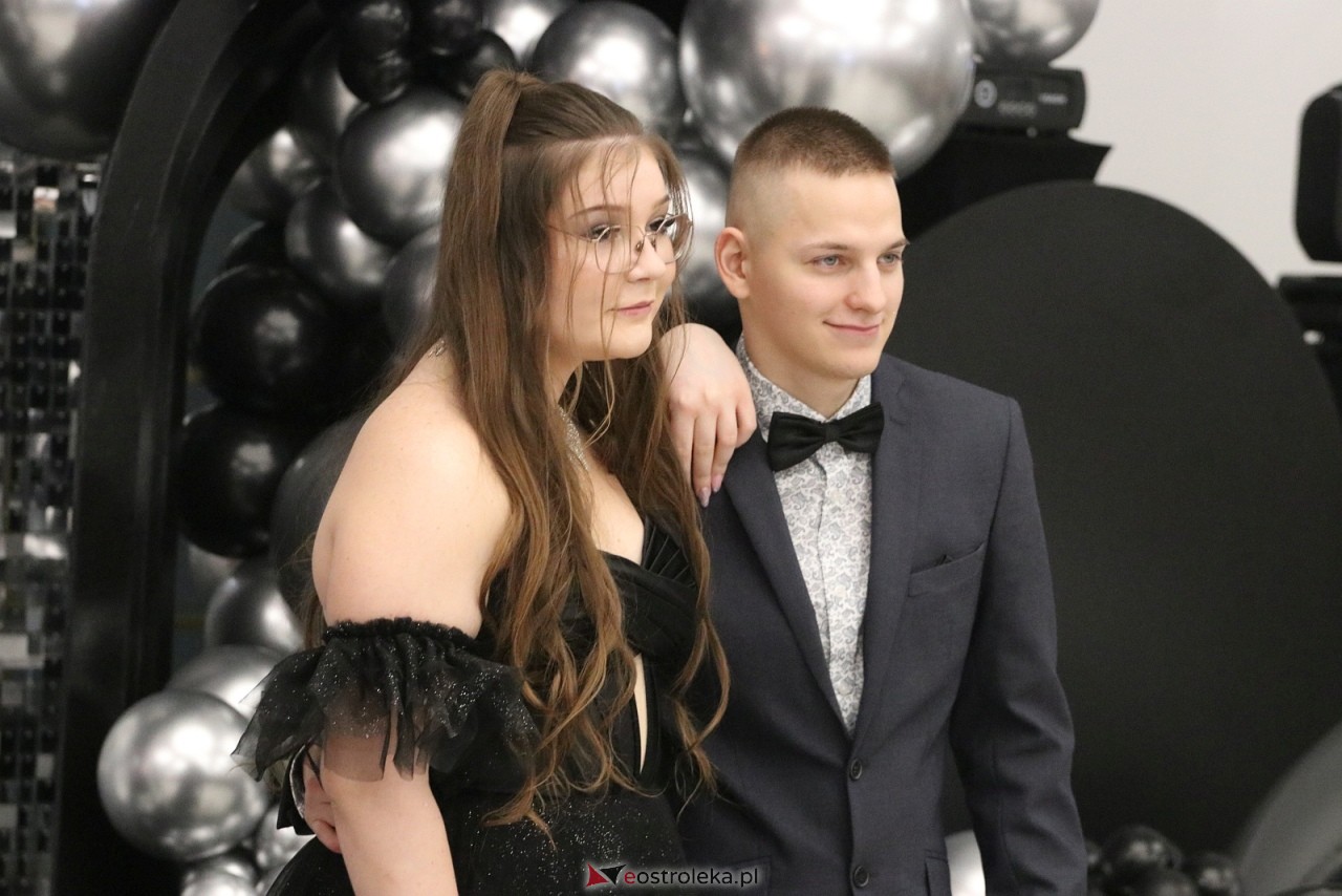 Studniówka ZSZ 3 w Ostrołęce [17.01.2026] - zdjęcie #96 - eOstroleka.pl