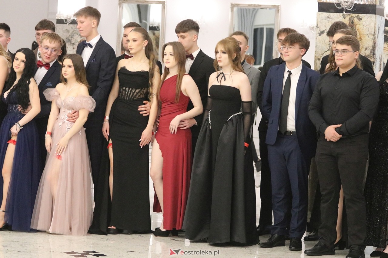 Studniówka ZSZ 3 w Ostrołęce [17.01.2026] - zdjęcie #94 - eOstroleka.pl