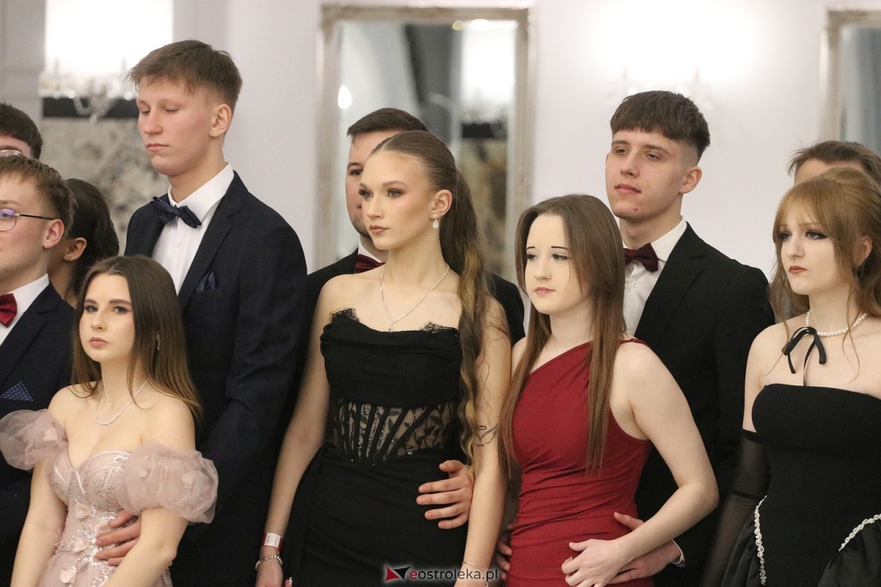 Studniówka ZSZ 3 w Ostrołęce [17.01.2026] - zdjęcie #93 - eOstroleka.pl