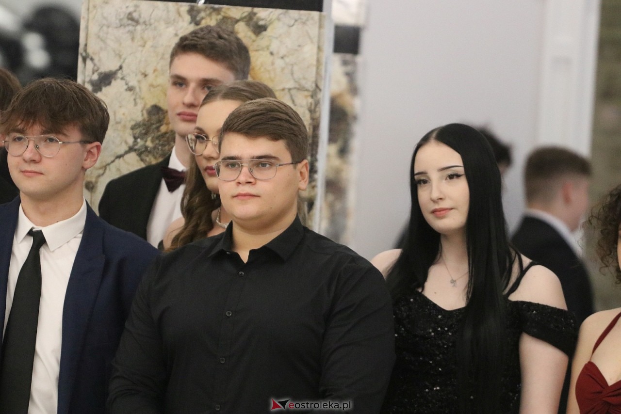 Studniówka ZSZ 3 w Ostrołęce [17.01.2026] - zdjęcie #86 - eOstroleka.pl