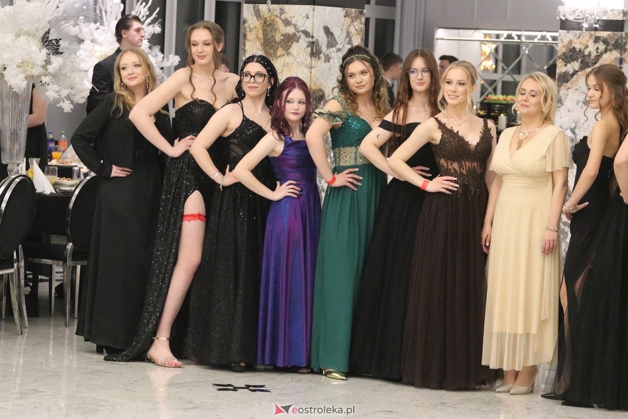 Studniówka ZSZ 3 w Ostrołęce [17.01.2026] - zdjęcie #84 - eOstroleka.pl