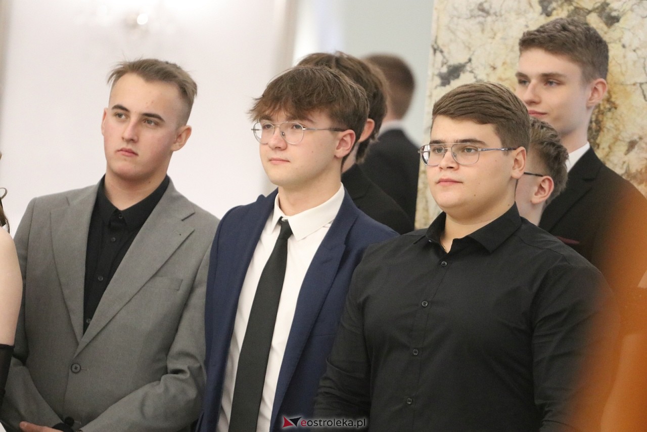 Studniówka ZSZ 3 w Ostrołęce [17.01.2026] - zdjęcie #82 - eOstroleka.pl