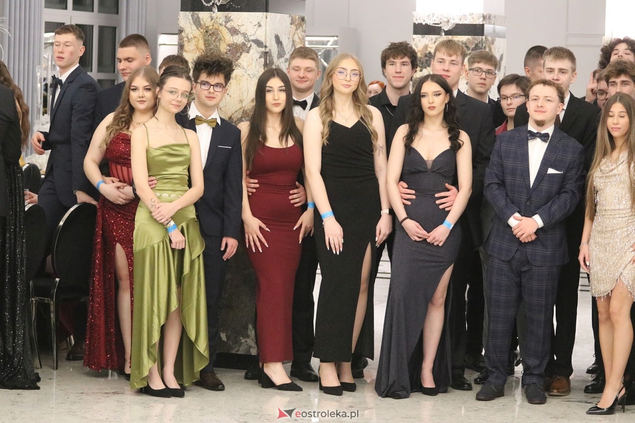 Studniówka ZSZ 3 w Ostrołęce [17.01.2026] - zdjęcie #75 - eOstroleka.pl