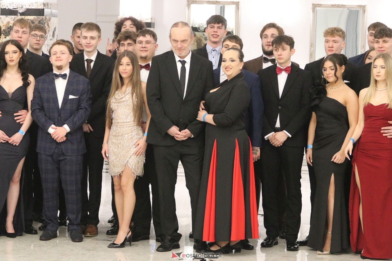 Studniówka ZSZ 3 w Ostrołęce [17.01.2026] - zdjęcie #74 - eOstroleka.pl