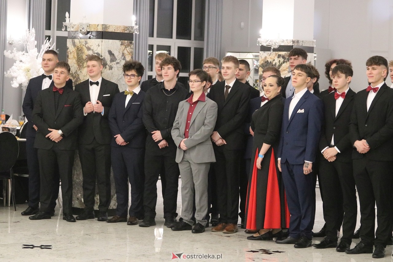 Studniówka ZSZ 3 w Ostrołęce [17.01.2026] - zdjęcie #61 - eOstroleka.pl