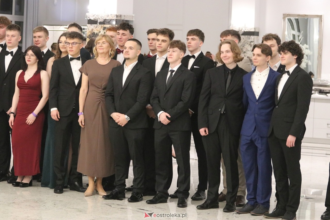 Studniówka ZSZ 3 w Ostrołęce [17.01.2026] - zdjęcie #50 - eOstroleka.pl