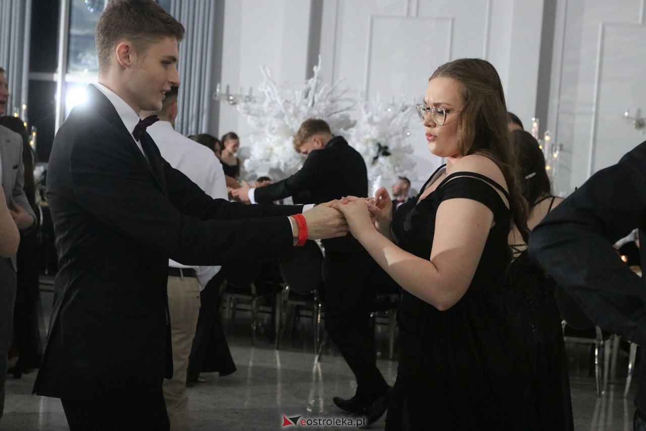 Studniówka ZSZ 3 w Ostrołęce [17.01.2026] - zdjęcie #41 - eOstroleka.pl