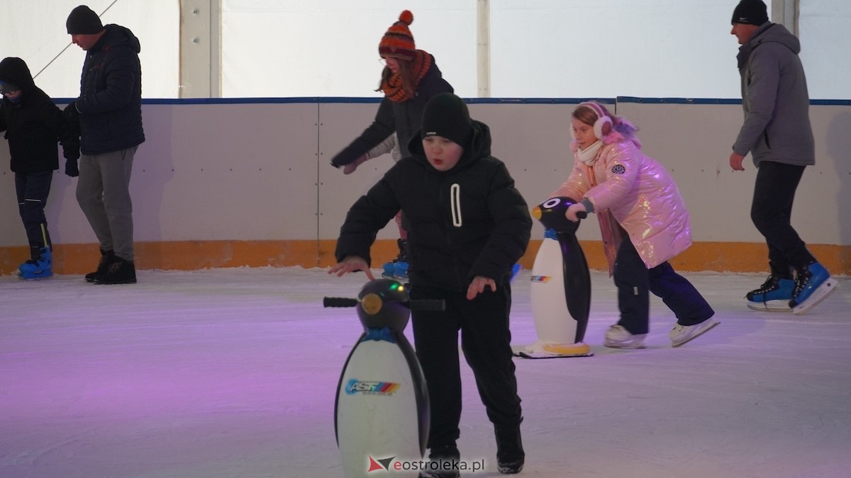 Lodowisko w Ostrołęce [22.01.2025] - zdjęcie #37 - eOstroleka.pl