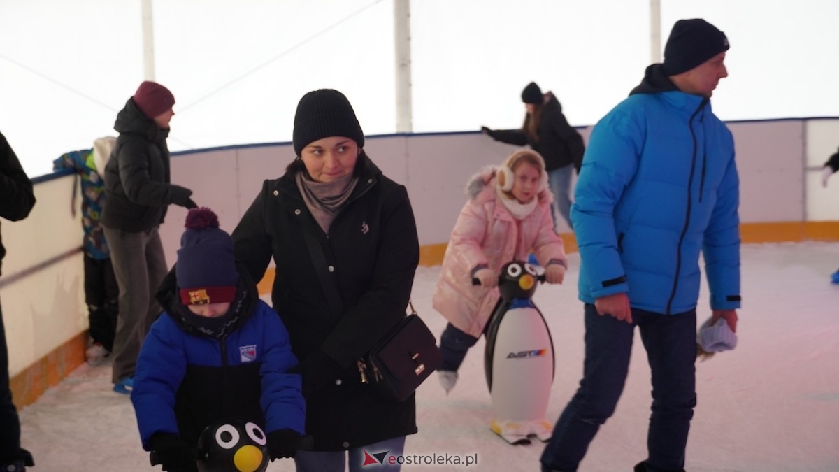 Lodowisko w Ostrołęce [22.01.2025] - zdjęcie #34 - eOstroleka.pl