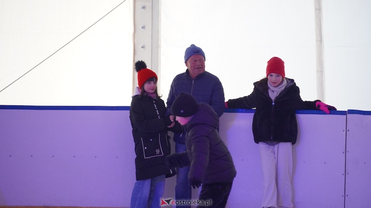 Lodowisko w Ostrołęce [22.01.2025] - zdjęcie #32 - eOstroleka.pl