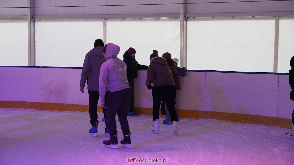 Lodowisko w Ostrołęce [22.01.2025] - zdjęcie #31 - eOstroleka.pl