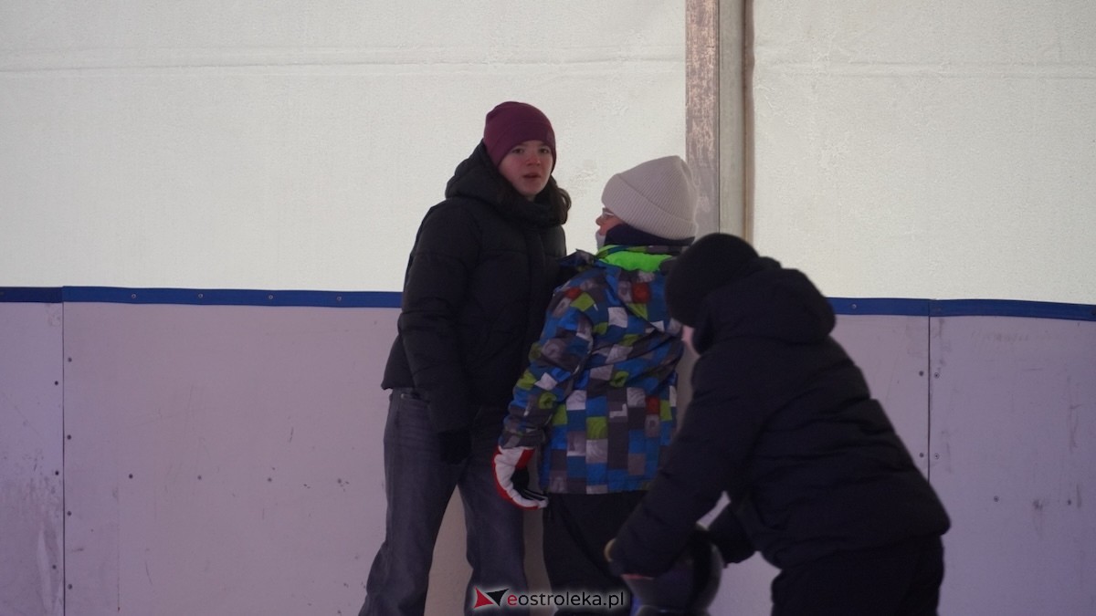 Lodowisko w Ostrołęce [22.01.2025] - zdjęcie #25 - eOstroleka.pl