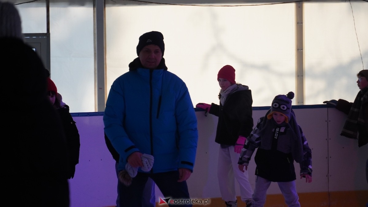 Lodowisko w Ostrołęce [22.01.2025] - zdjęcie #10 - eOstroleka.pl