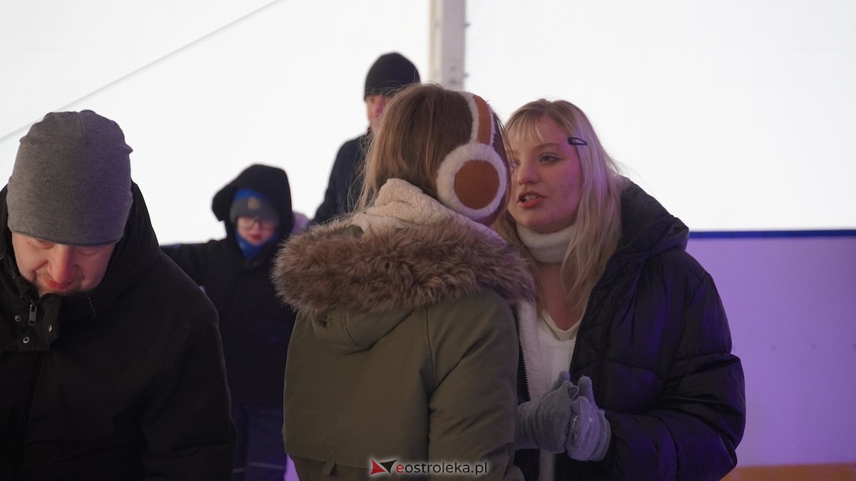 Lodowisko w Ostrołęce [22.01.2025] - zdjęcie #5 - eOstroleka.pl