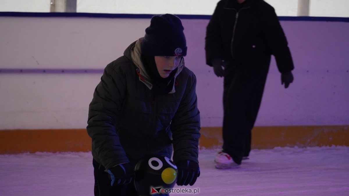 Lodowisko w Ostrołęce [22.01.2025] - zdjęcie #3 - eOstroleka.pl