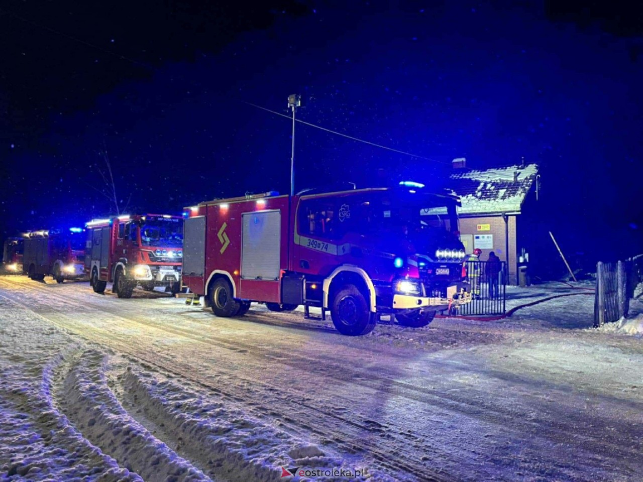 Pożar świetlicy wiejskiej w Ratajach [22.01.2026] - zdjęcie #8 - eOstroleka.pl
