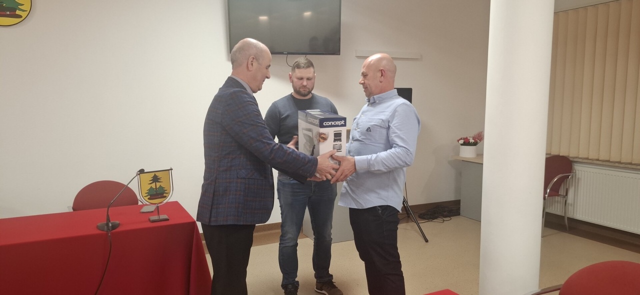 Krwiodawcy z OSP Lelis uhonorowani w Urzędzie Gminy fot. Gmina Lelis [23.01.2026] - zdjęcie #8 - eOstroleka.pl