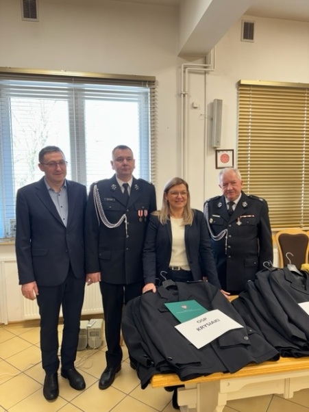 Jednostki OSP z gminy Myszyniec z nowym wyposażeniem [20.01.2026] - zdjęcie #15 - eOstroleka.pl