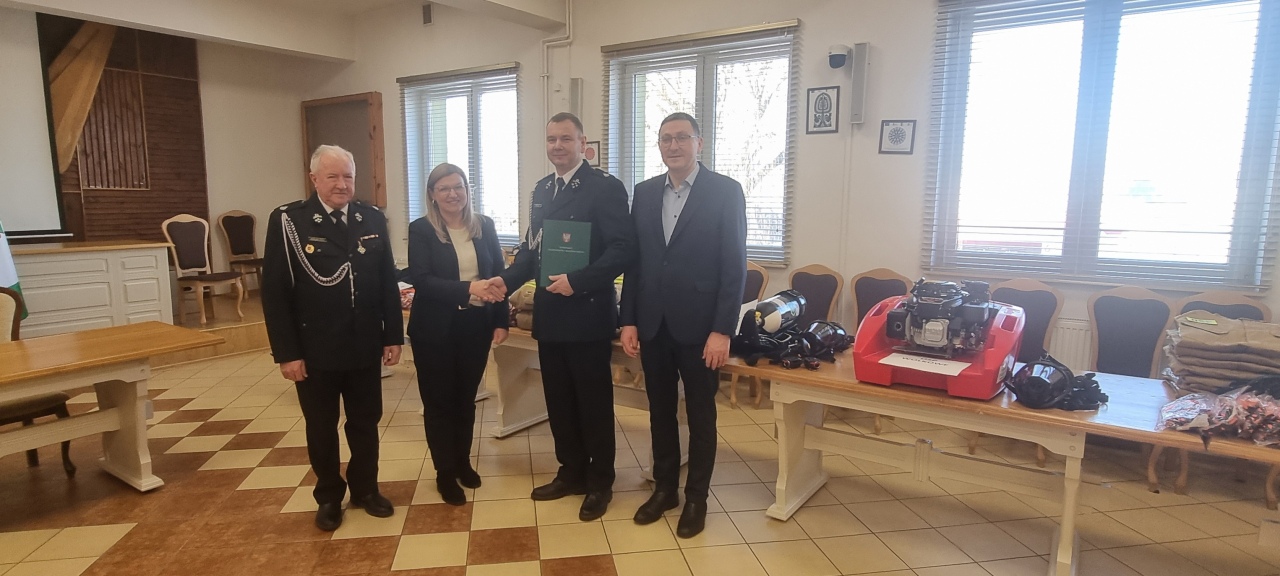 Jednostki OSP z gminy Myszyniec z nowym wyposażeniem [20.01.2026] - zdjęcie #14 - eOstroleka.pl
