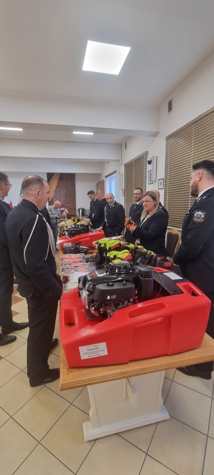Jednostki OSP z gminy Myszyniec z nowym wyposażeniem [20.01.2026] - zdjęcie #7 - eOstroleka.pl