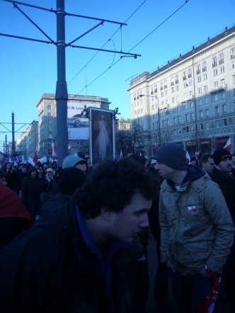Marsz Niepodległości 2011: „Gazeta Wyborcza, wzywająca od wielu dni do blokady, przeliczyła się” [11.XI.2011]  - zdjęcie #17 - eOstroleka.pl