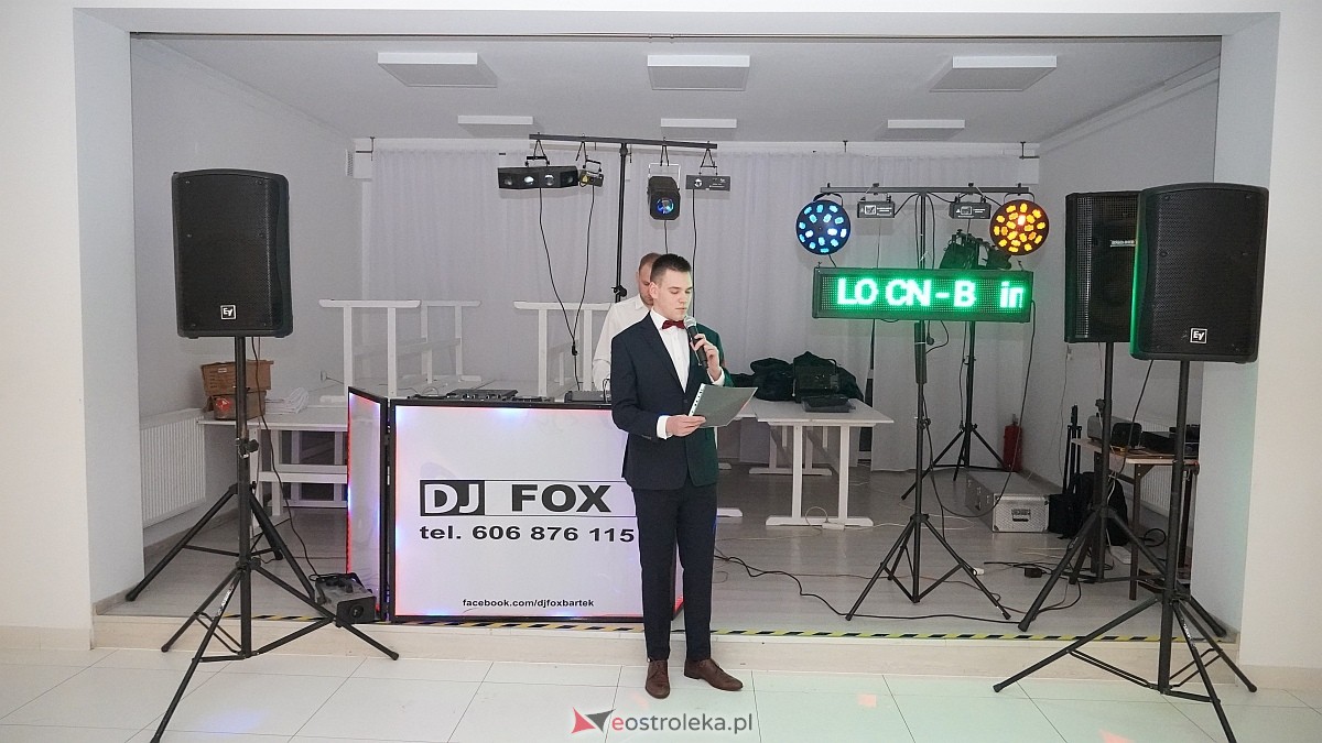 Studniówka uczniów I LO CN-B im. Polskich Spadochroniarzy w Ostrołęce [24.01.2026]] - zdjęcie #140 - eOstroleka.pl