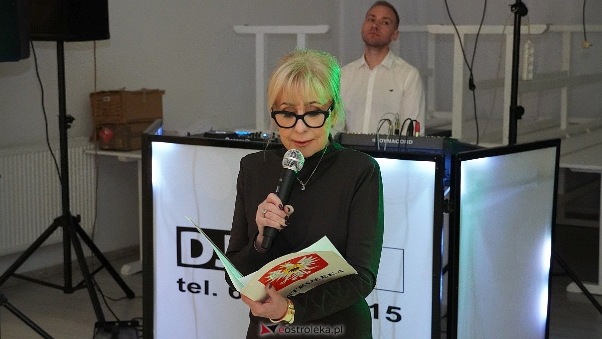 Studniówka uczniów I LO CN-B im. Polskich Spadochroniarzy w Ostrołęce [24.01.2026]] - zdjęcie #85 - eOstroleka.pl