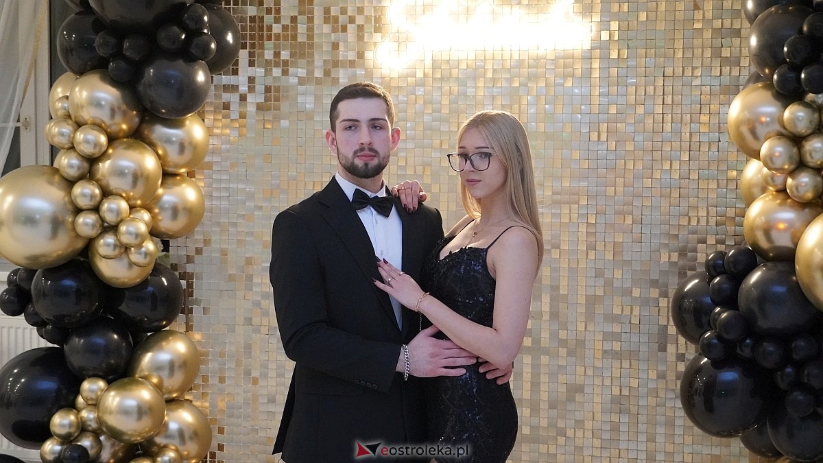 Studniówka uczniów I LO CN-B im. Polskich Spadochroniarzy w Ostrołęce [24.01.2026]] - zdjęcie #60 - eOstroleka.pl