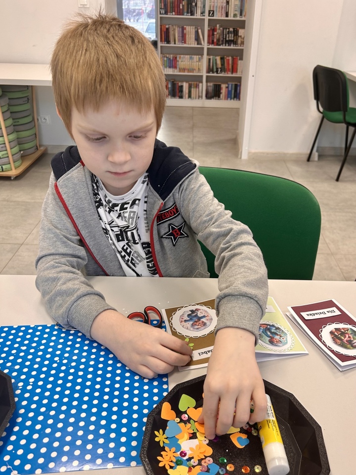 Warsztaty w Bibliotece Wojtki [21.01.2026] - zdjęcie #11 - eOstroleka.pl