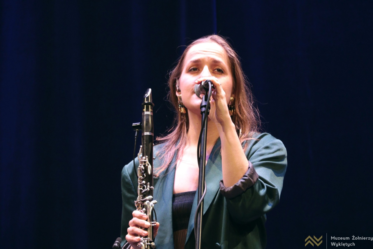 Koncert Warszawskiej Orkiestry Sentymentalnej w Muzeum Żołnierzy Wyklętych w Ostrołęce [22.01.2026] - zdjęcie #34 - eOstroleka.pl