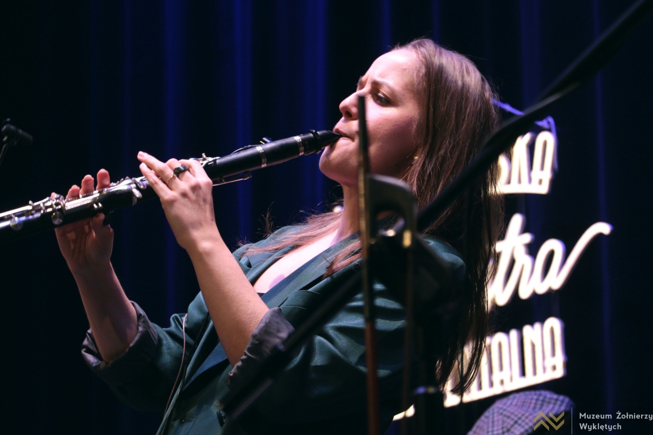 Koncert Warszawskiej Orkiestry Sentymentalnej w Muzeum Żołnierzy Wyklętych w Ostrołęce [22.01.2026] - zdjęcie #23 - eOstroleka.pl