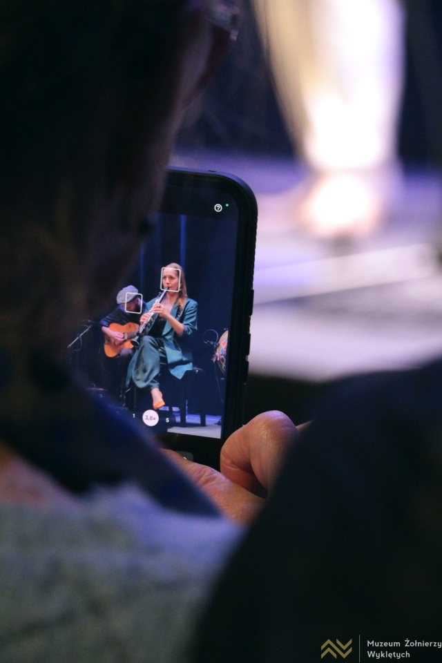 Koncert Warszawskiej Orkiestry Sentymentalnej w Muzeum Żołnierzy Wyklętych w Ostrołęce [22.01.2026] - zdjęcie #15 - eOstroleka.pl