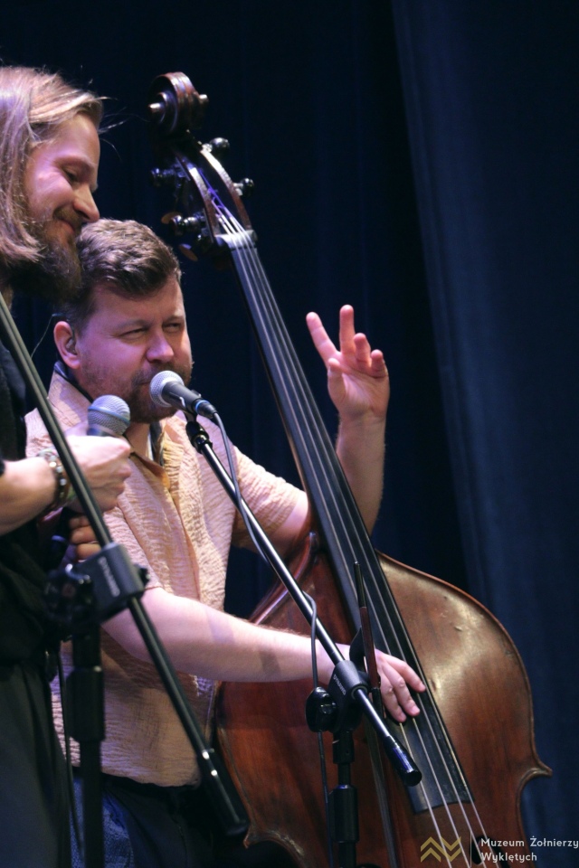 Koncert Warszawskiej Orkiestry Sentymentalnej w Muzeum Żołnierzy Wyklętych w Ostrołęce [22.01.2026] - zdjęcie #1 - eOstroleka.pl