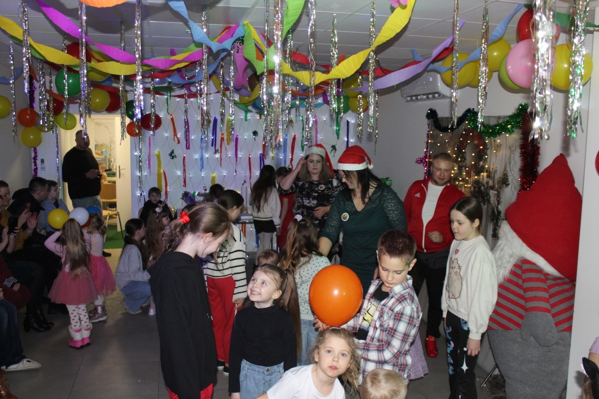Zabawa choinkowa w Żabinie [24.01.2026] - zdjęcie #4 - eOstroleka.pl