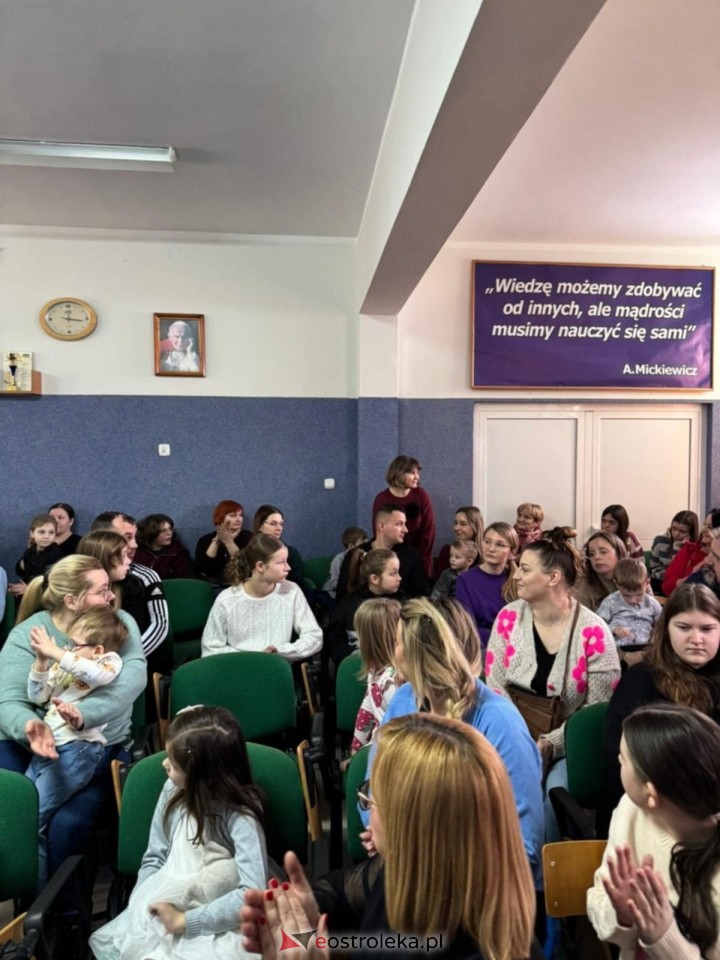 III Powiatowy Konkurs Plastyczny „Bożonarodzeniowy Anioł [16.01.2026] - zdjęcie #51 - eOstroleka.pl