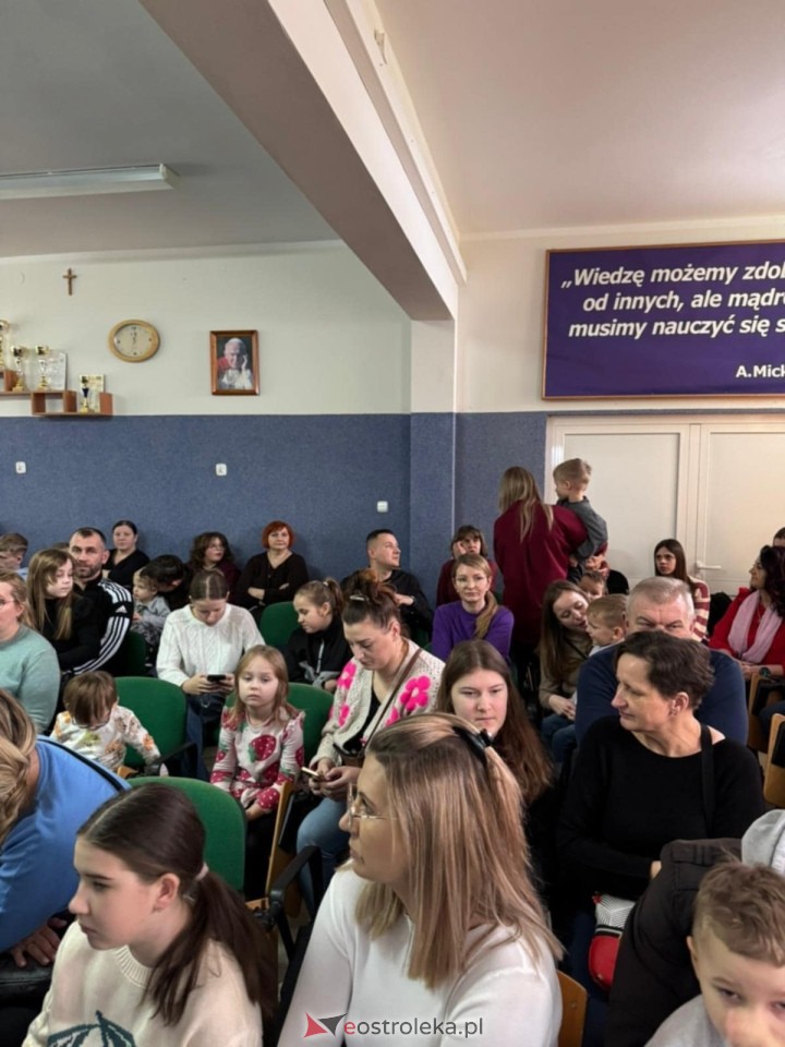 III Powiatowy Konkurs Plastyczny „Bożonarodzeniowy Anioł [16.01.2026] - zdjęcie #37 - eOstroleka.pl